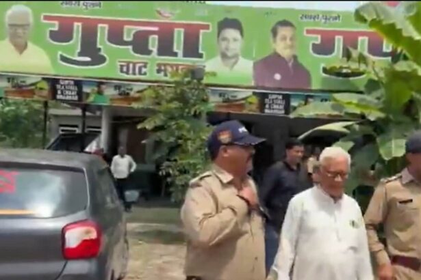 गुप्ता चाट भंडार के अंदर 'गुलफाम चाय' की दुकान कांवड़ यात्रा से पहले पुलिस ने लिया यह एक्शन